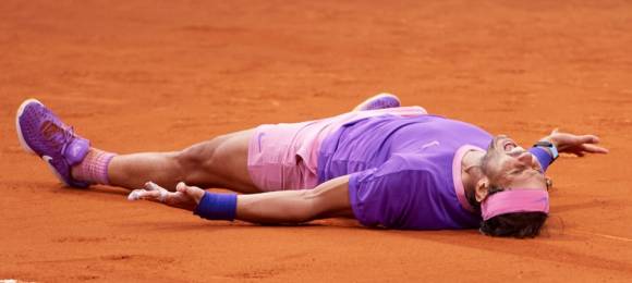 Rafa Nadal celebra el punto de torneo en el Barcelona Open (Conde God) 2021